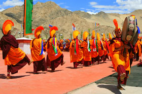 Nuns in a ritual